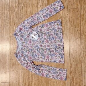 btween floral top
